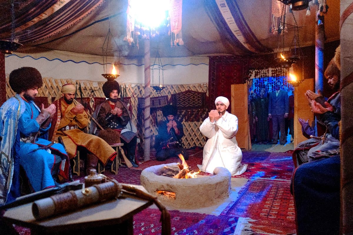 turkmeno-uzbekskoe-kino-o-zhizni-mahtumkuli-snimut-kinematografisty-dvuh-stran