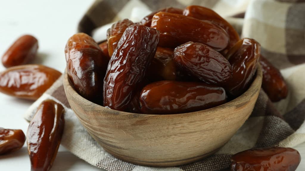why-it-worth-eating-dates-ramadan