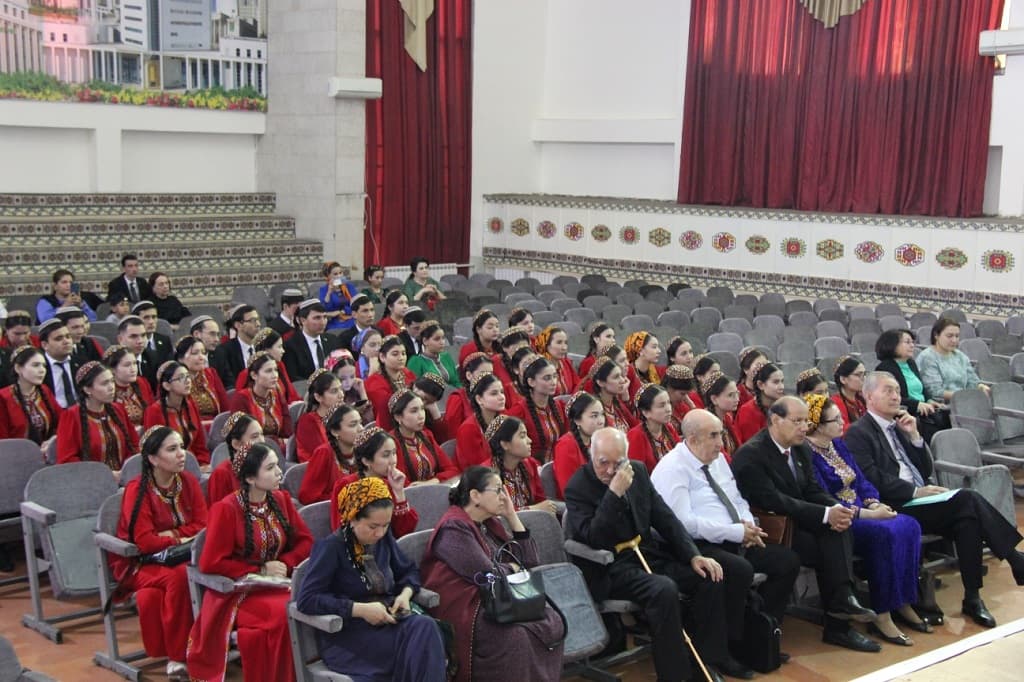 theory-and-practice-composers-craft-were-told-music-lesson-conservatory