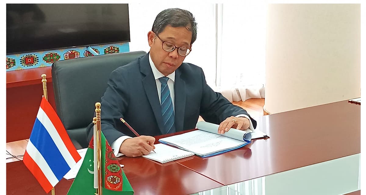 Новый посол Таиланда в Туркменистане вручил копии верительных грамот