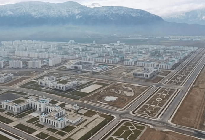 zhiloj-kompleks-v-gorode-arkadag-poluchil-status-poselka-postanovlenie-medzhlisa