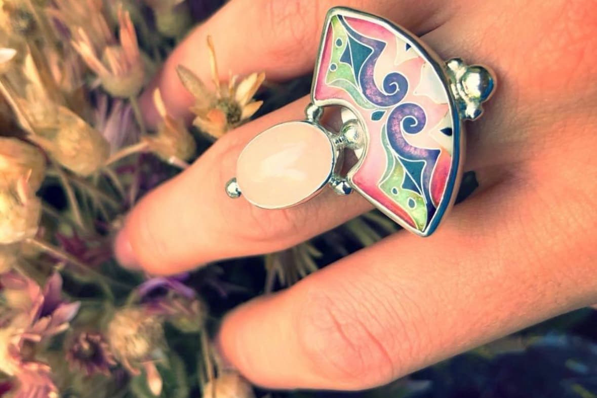 roskosh-gruzinskoj-minankari-pervaya-vystavka-yuvelirnyh-ukrashenij-gruzii-otkroetsya-v-ashhabade