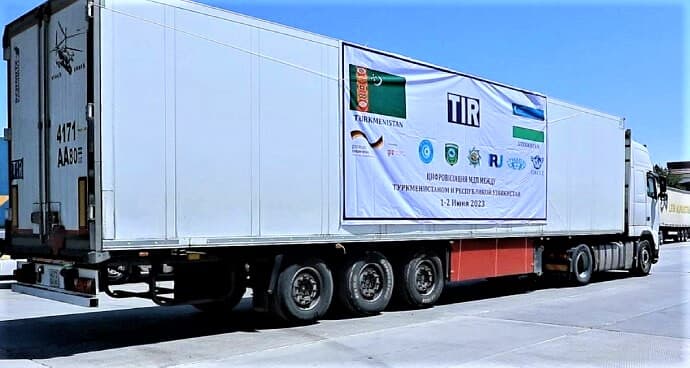 turkmenistan-i-uzbekistan-pereshli-na-elektronnuyu-registraciyu-gruzoperevozok
