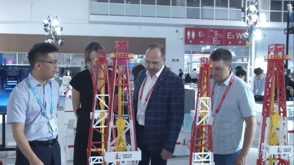 Pekinde tamamlanan nebit we nebithimiýa enjamlarynyň we tehnologiýalarynyň 23-nji Hytaý halkara sergisi (CIPPE) dünýäniň iri nebitgaz kompaniýalarynyň birnäçesiniň ünsüni çekdi.