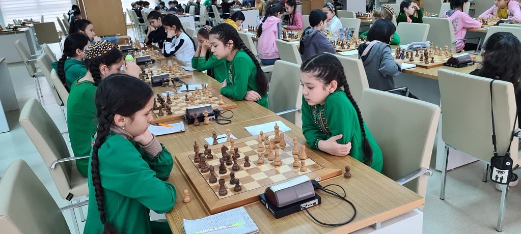 vpervye-v-mire-i-v-turkmenistane-projdet-shahmatnyj-chempionat-sredi-shkolnyh-komand