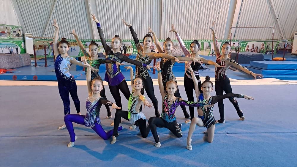 Türkmen gimnastlary Özbegistandaky halkara ýaryşda 20 medal gazandylar