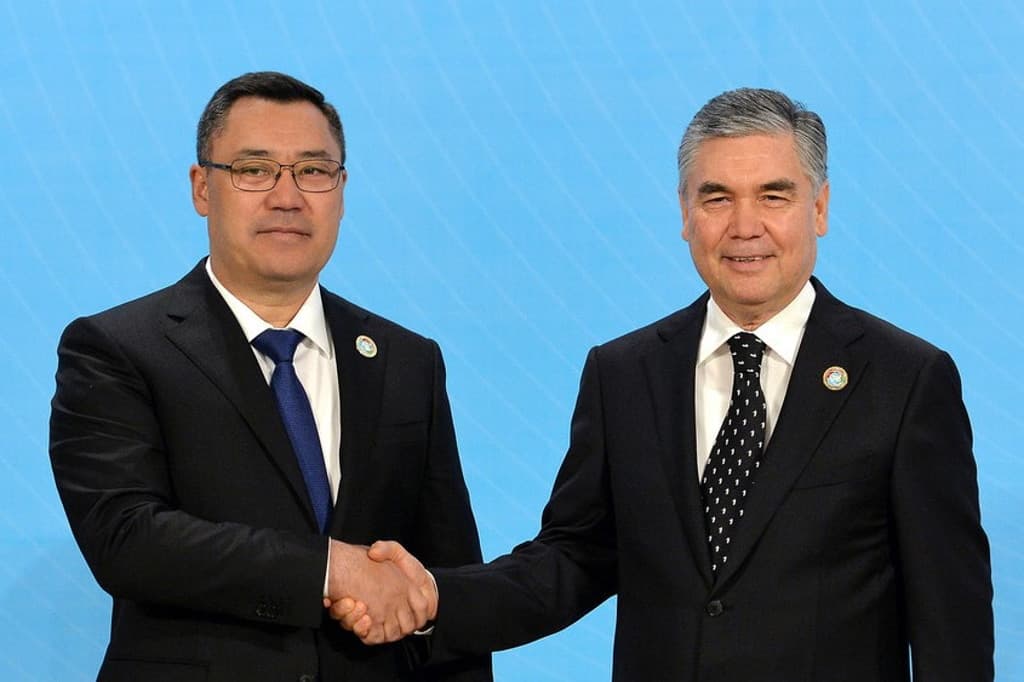 Gurbanguly Berdimuhamedov congratulated Sadyr Zhaparov on the Independence Day of Kyrgyzstan