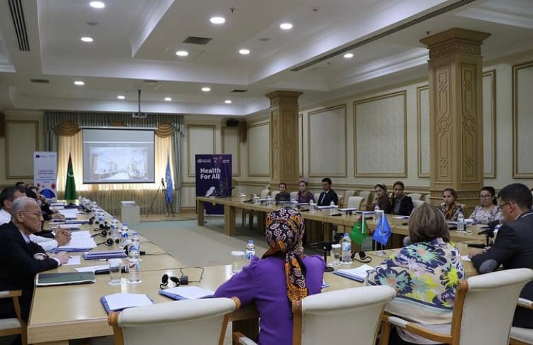 WHO conducted a course on health education classes at schools of Turkmenistan