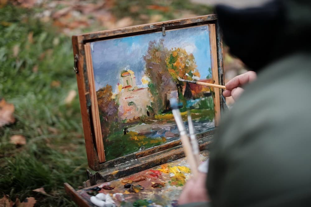 turkmenskie-hudozhniki-predstavyat-svoi-raboty-na-vernisazhe-masterov-kisti-tyurkskogo-mira-v-gorode-shusha