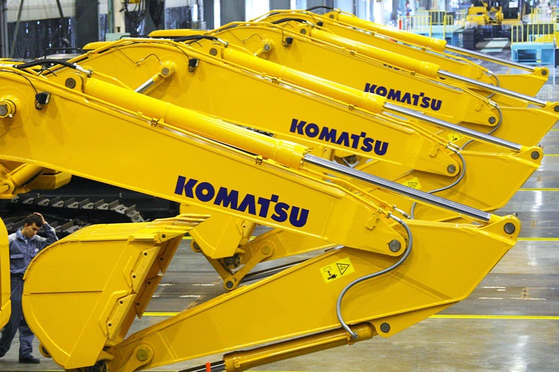 20-novyh-ekskavatorov-postupili-v-dashoguzskuyu-oblast-dlya-ochistki-vodnyh-arterij