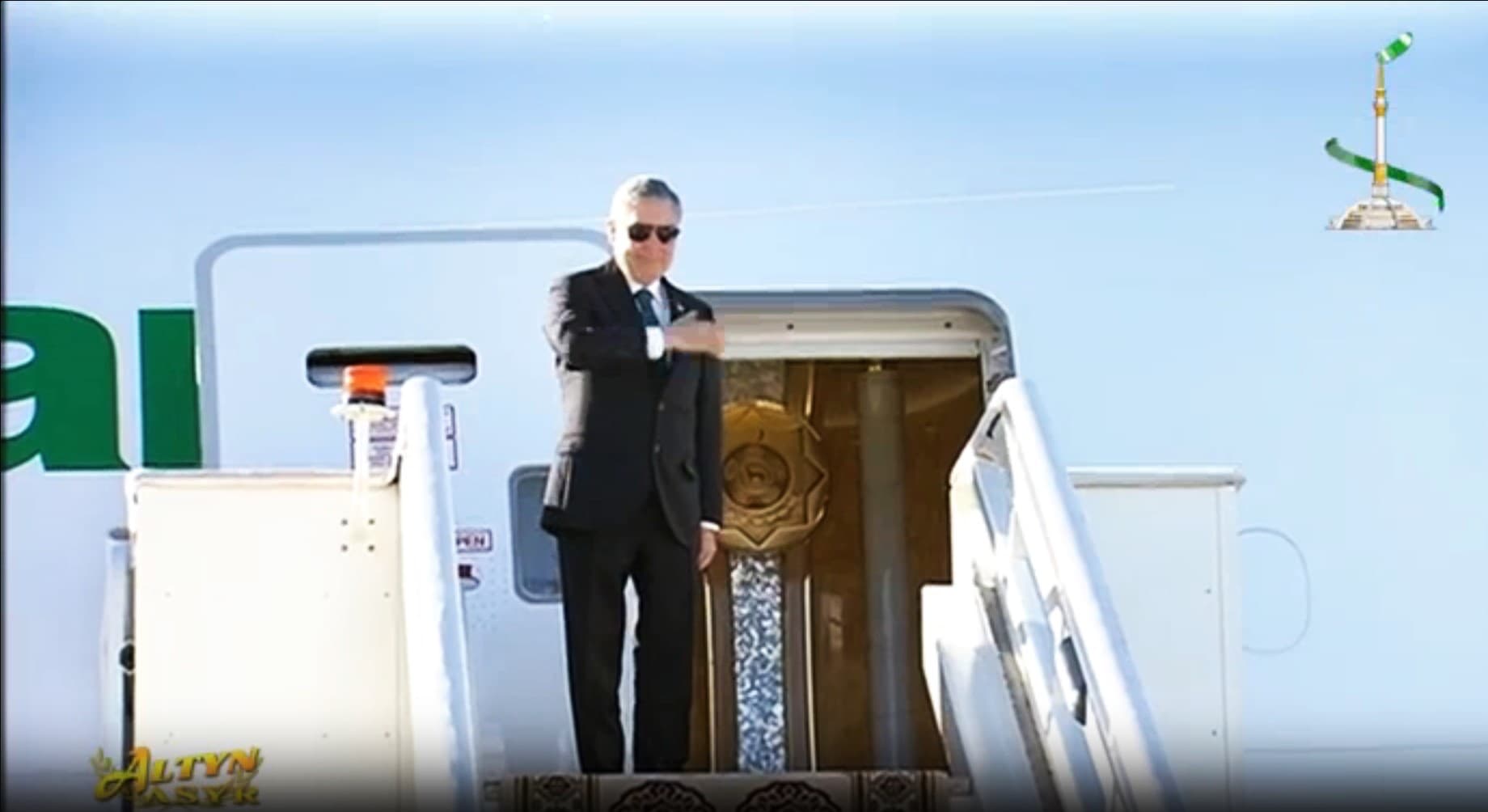 head-halk-maslakhaty-turkmenistan-left-visit-berlin