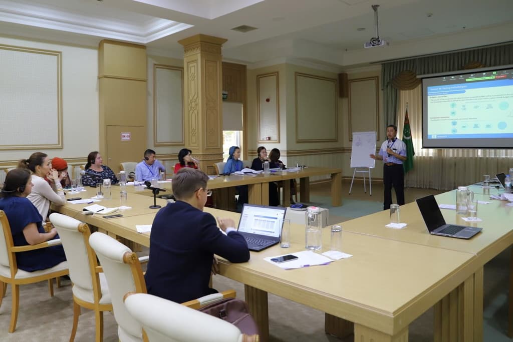 v-turkmenistane-idet-podgotovka-k-zapusku-kompleksnyh-nacionalnyh-mehanizmom-finansirovaniya