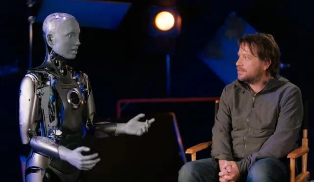 ameca-robot-interviewed-film-director-who-was-puzzled-first-question