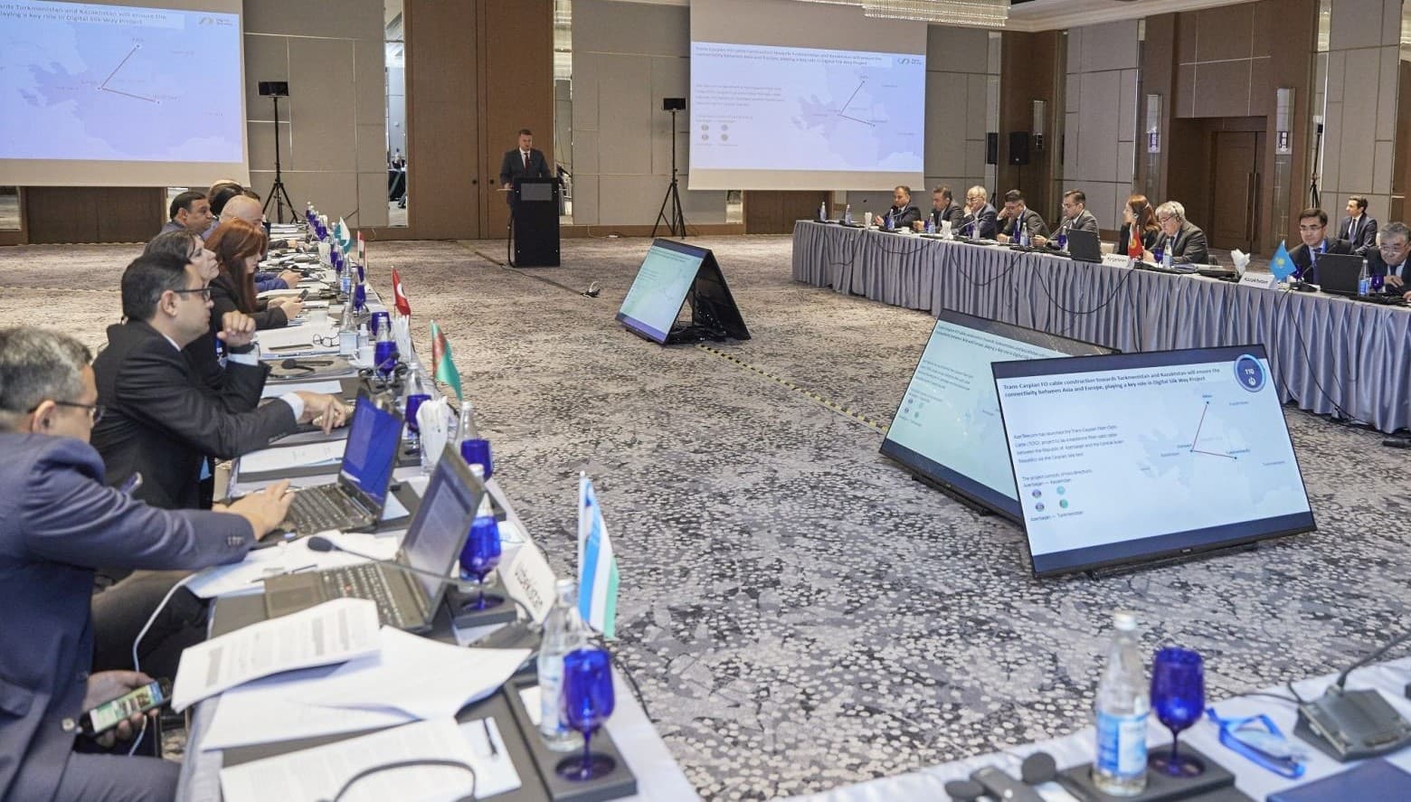 multiterabitnaya-peredacha-dannyh-po-dnu-kaspijskogo-morya-cifrovoj-shelkovyj-put