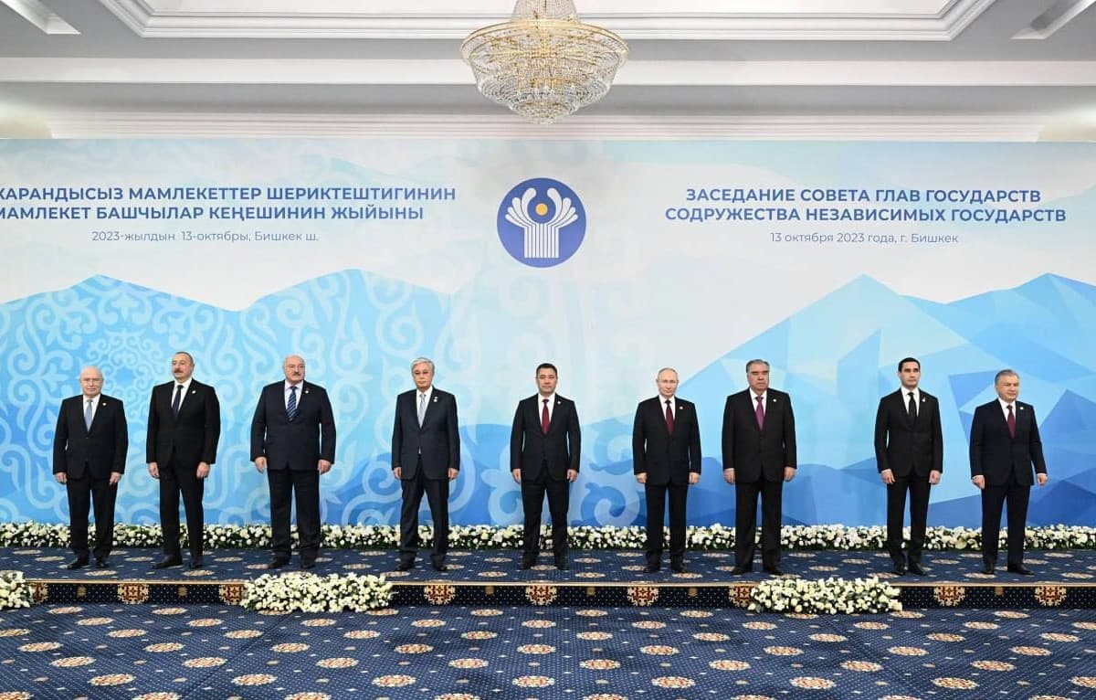 po-itogam-zasedaniya-soveta-glav-gosudarstv-sng-v-bishkeke-podpisany-17-dokumentov