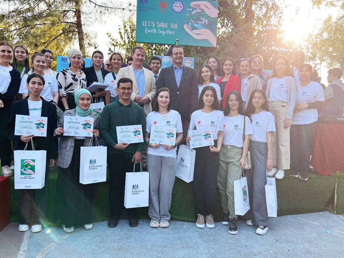 lets-save-planet-together-2nd-eco-festival-was-held-ashgabat-tradition-laid