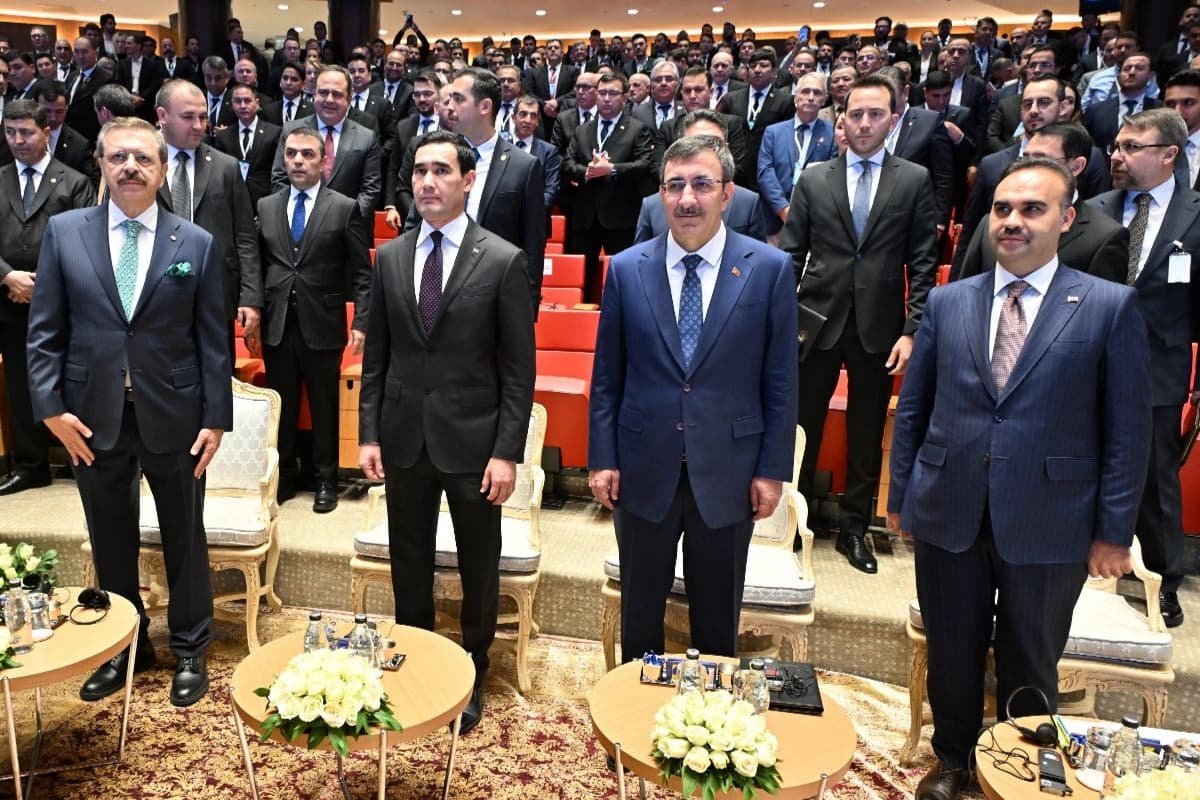 Türkiýäniň Senagat we tehnologiýalar ministri: Türkmenistanda durmuşa geçirilen taslamalaryň bahasy 50 milliard dollardan geçdi