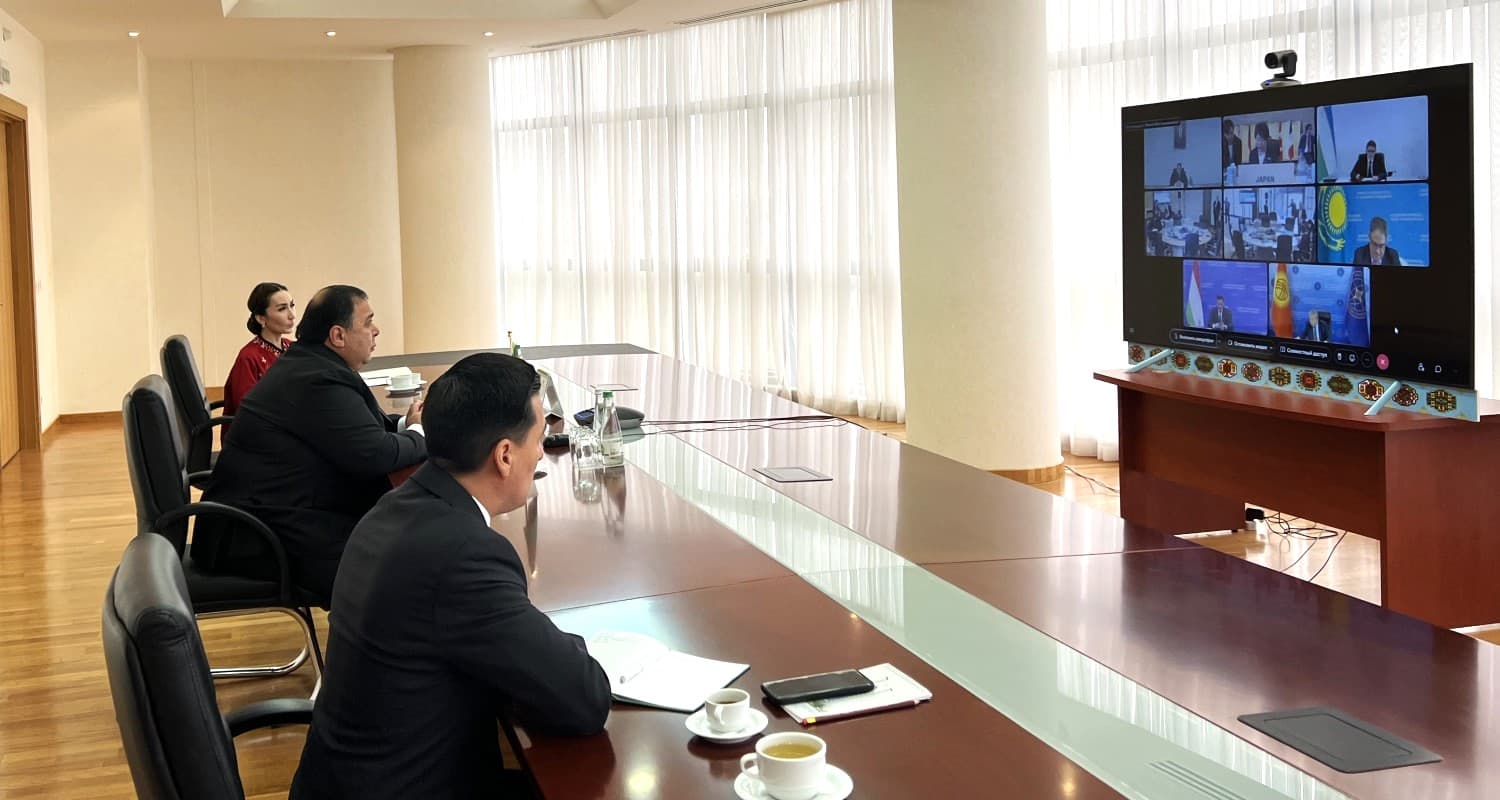 turkmenistan-prinyal-uchastie-vo-vstreche-glav-mid-bolshoj-semerki-i-centralnoj-azii