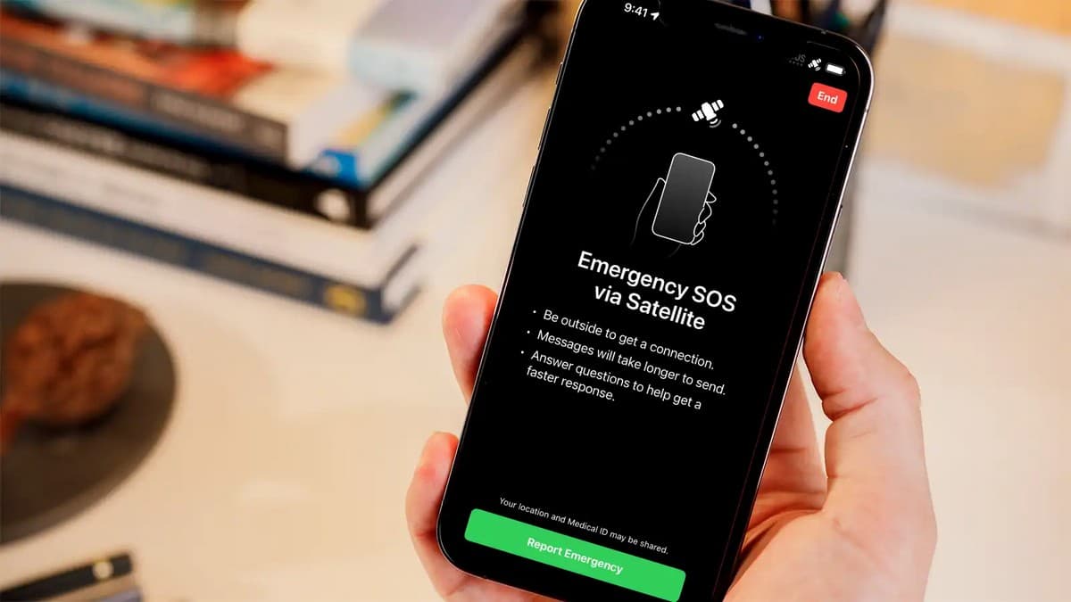 apple-extended-access-emergency-satellite-communications-iphone-14-and-15-users-free