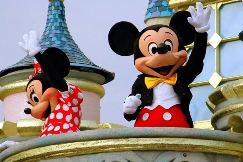 95-let-radosti-mikki-maus-prazdnuet-den-rozhdeniya