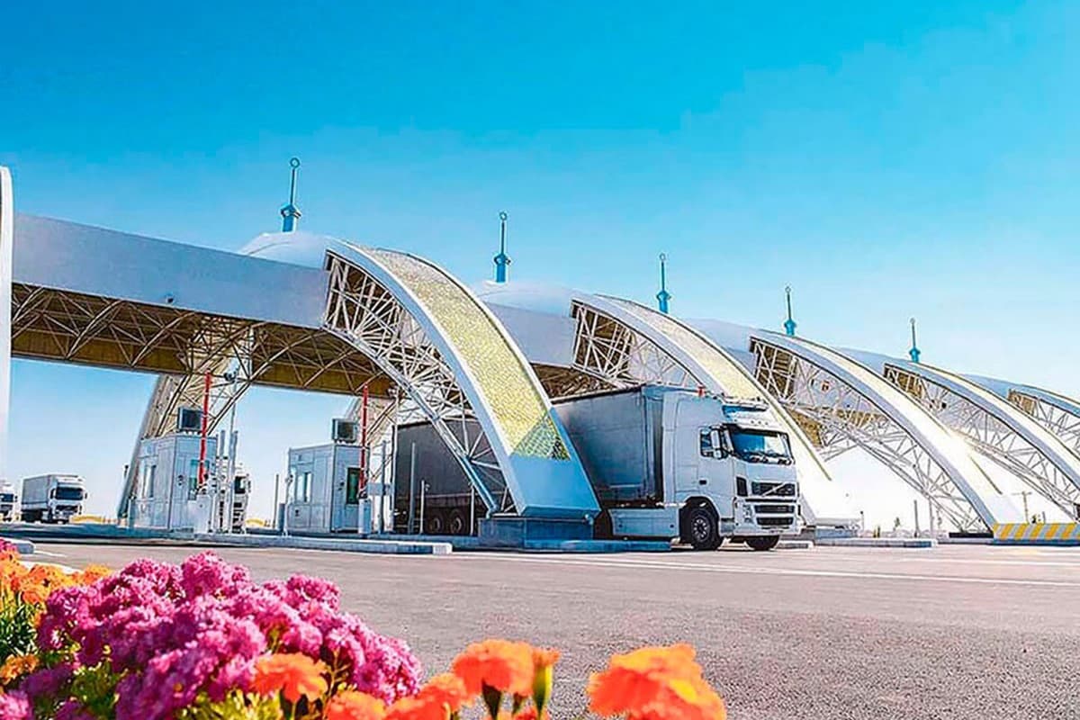 Türkmenistan we Eýran Özara düşünişmek hakynda täze ähtnamalary baglaşdylar