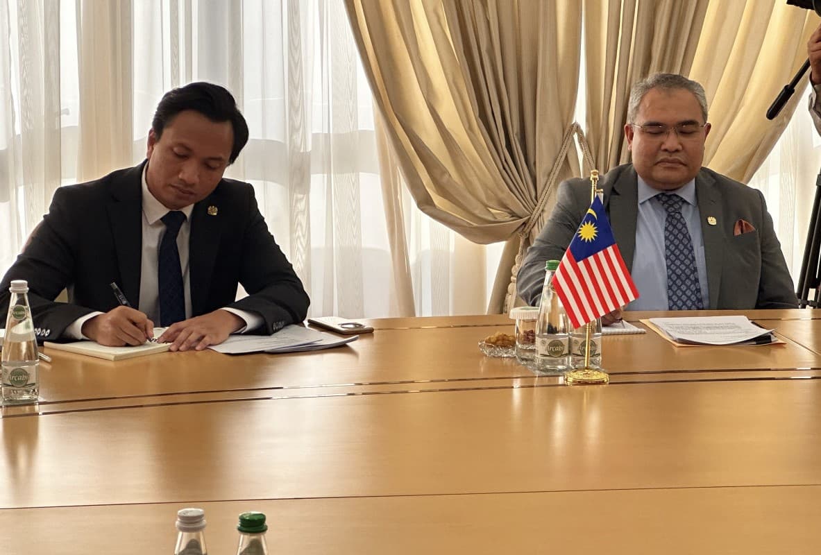 v-mid-turkmenistana-proshla-vstrecha-s-novym-poslom-malajzii