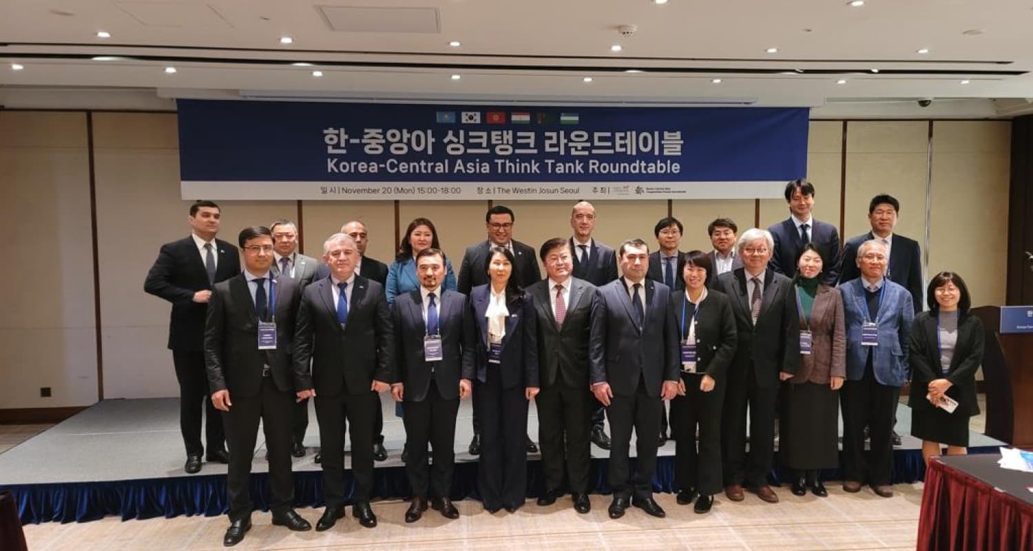 turkmenskij-diplomat-prinyal-uchastie-v-zasedanii-kruglogo-stola-v-respublike-koreya