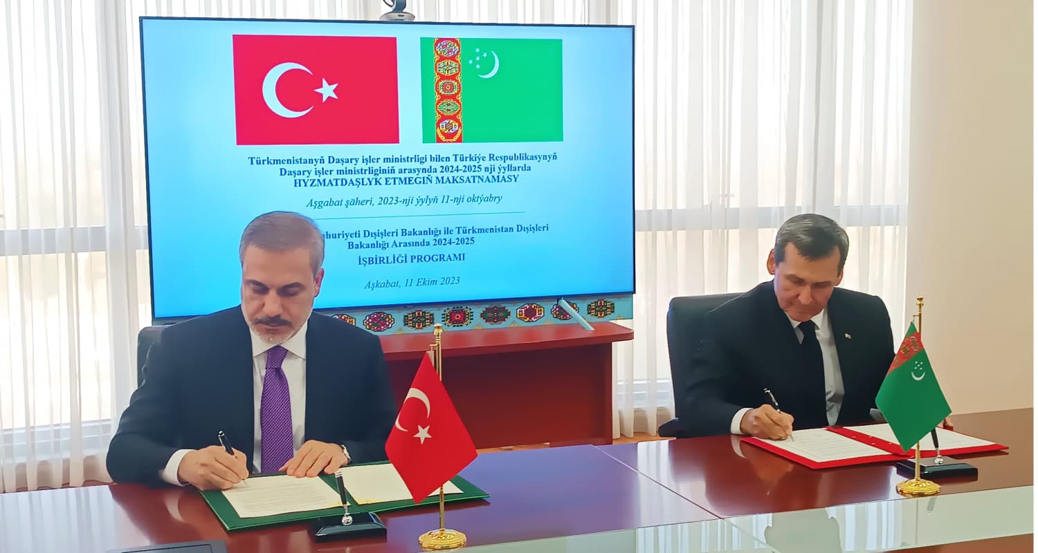 Türkmenistanyň we Türkiýäniň daşary işler ministrleri telefon arkaly hyzmatdaşlygyň möhüm meselelerini ara alyp maslahatlaşdylar