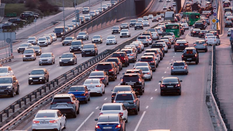 s-1-yanvarya-na-ryad-avto-v-kazahstane-budut-kleit-novyj-znak