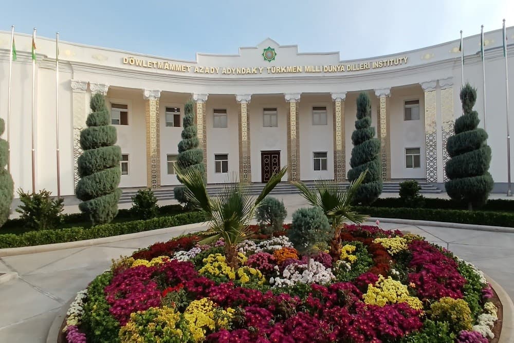 bolee-220-turkmenskih-pedagogov-proshli-kursy-povysheniya-kvalifikacii-ot-rossijskogo-vuza