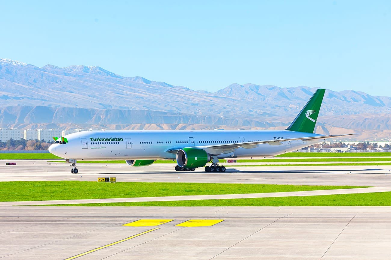 new-passenger-boeing-777-300-e-has-joined-civil-aviation-fleet-turkmenistan