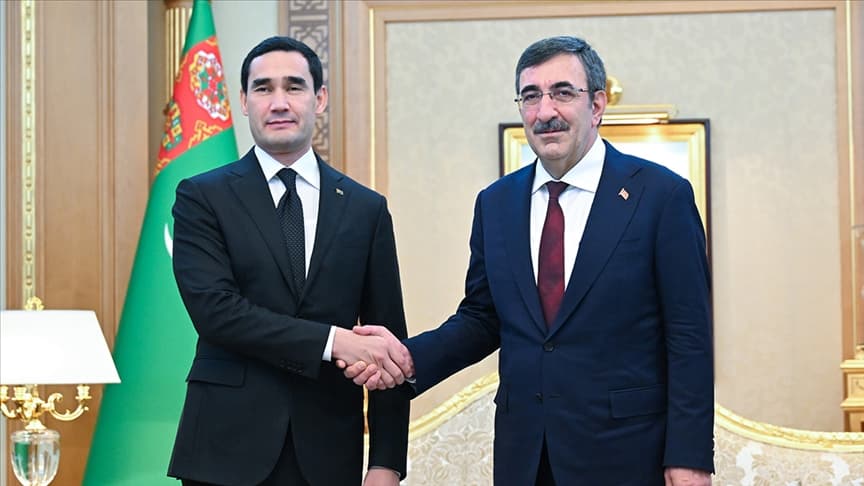 Serdar Berdimuhamedow Türkiýäniň wise-prezidenti Jewdet Ýylmazy kabul etdi