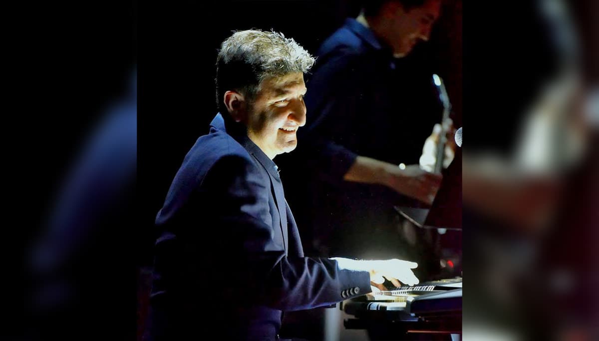 asgabatda-fortepiano-sazlarynyn-agsamy-geciriler