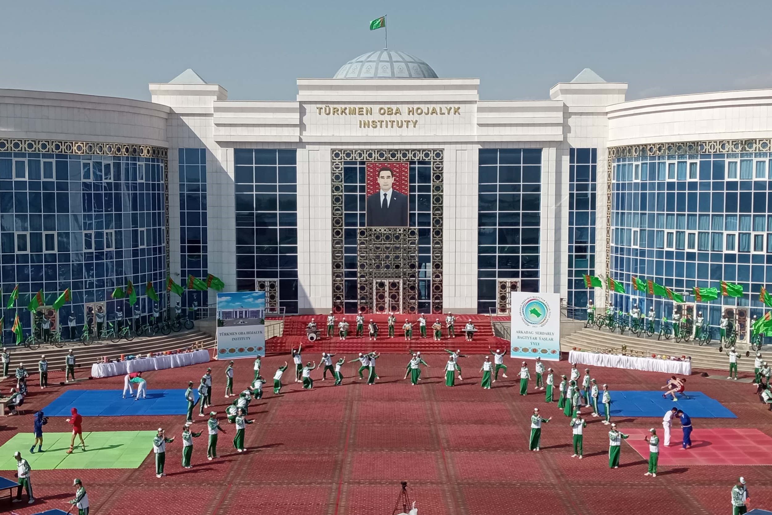 turkmenskij-vuz-oglasil-itogi-mezhdunarodnoj-olimpiady-po-inzhenernoj-i-kompyuternoj-grafike