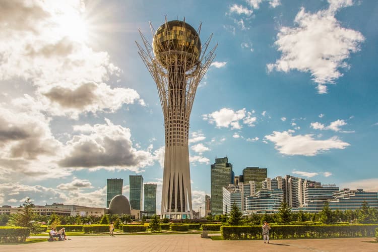 Türkmenistan Gazagystan bilen hyzmatdaşlygy pugtalandyrmaga berk ygrarly