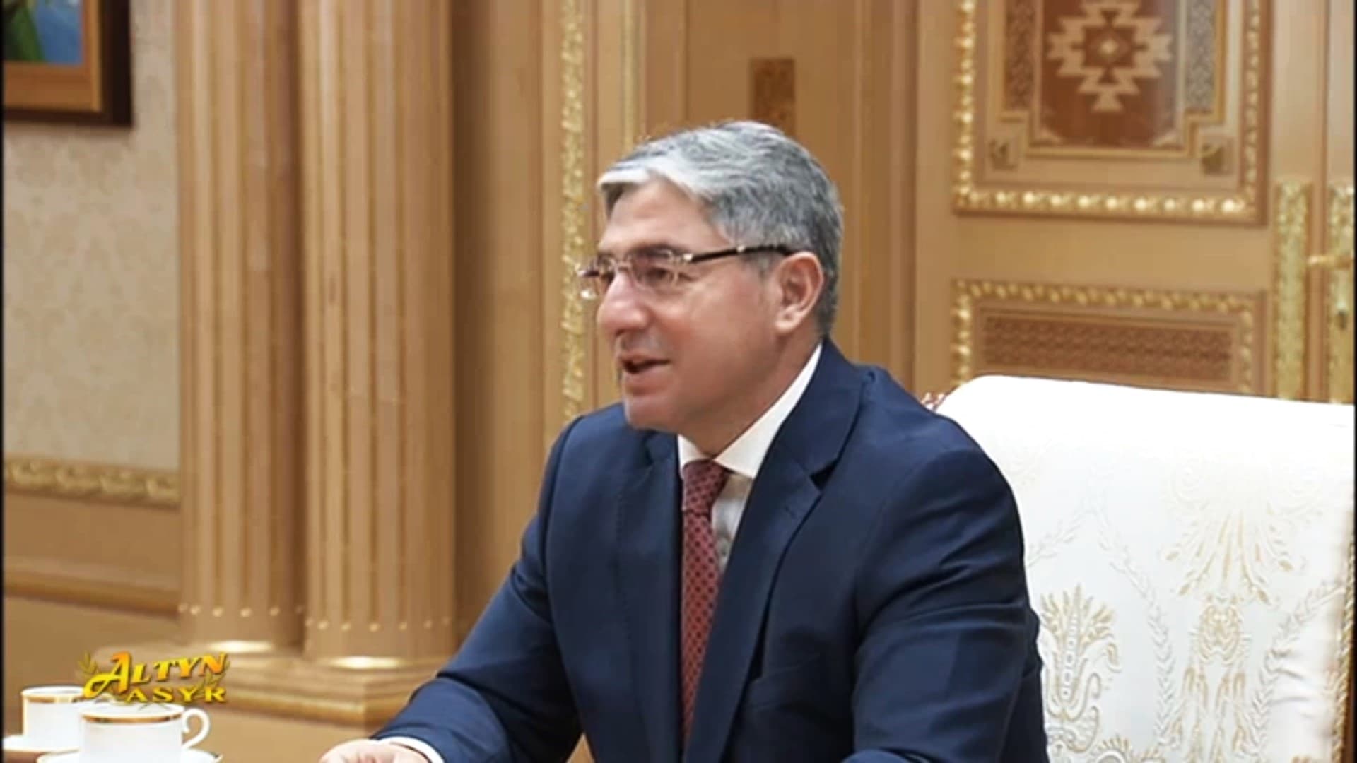 serdar-berdimuhamedow-turkiyanin-taze-ilcisinden-ynanc-hatyny-kabul-etdi