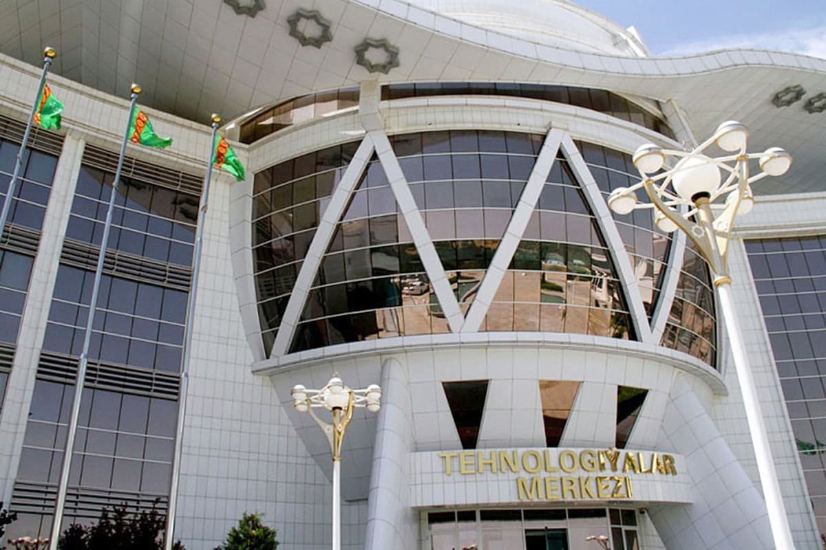 Türkmen alymlary grek hozunyň ýapragyndan derman aldylar