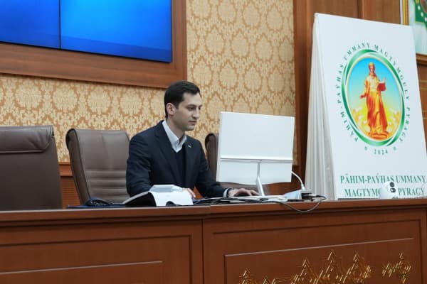 Торги на ГТСБТ: спросом пользовалась продукция нефтехимии, легкой промышленности и туркменские ковры