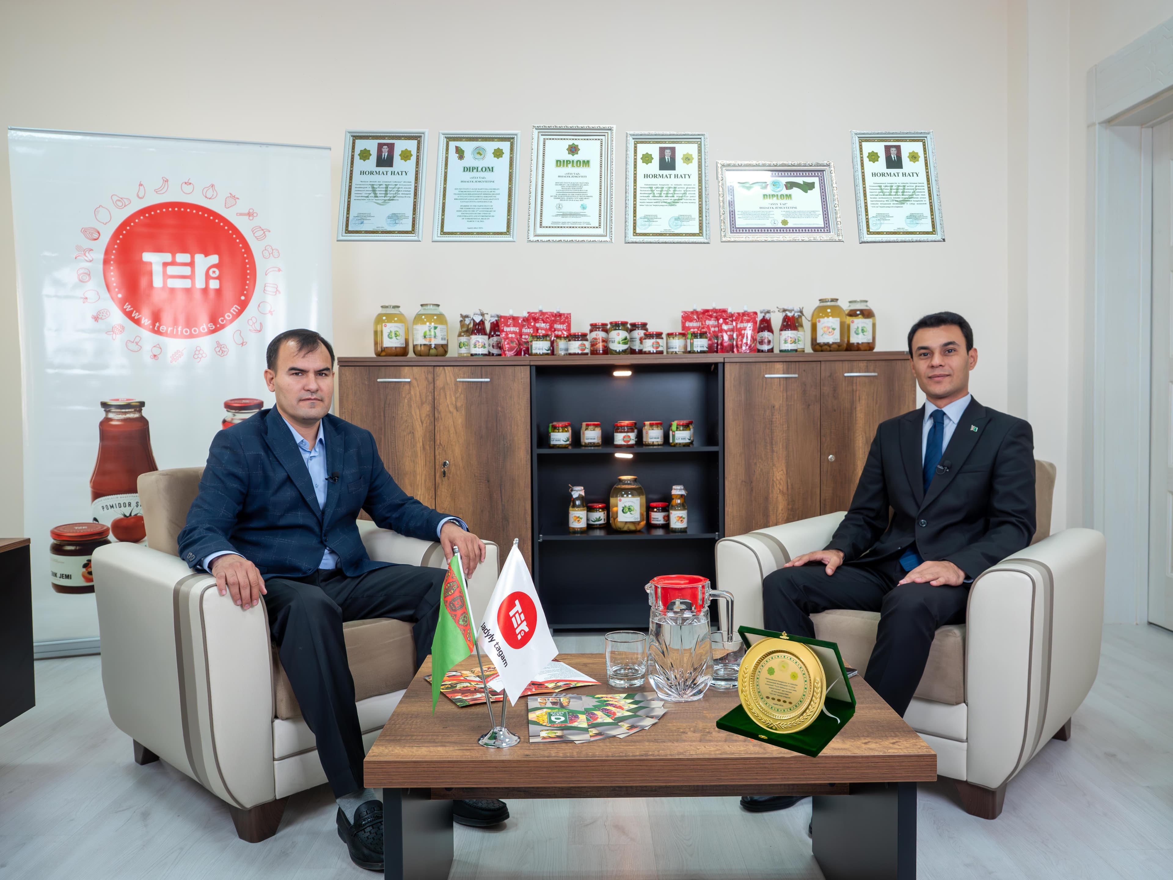 hozyajstvennoe-obshchestvo-ayly-yaz-delitsya-svoim-opytom-eksportnoj-deyatelnosti