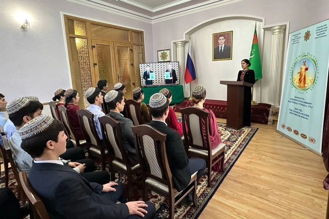 В Астрахани прошла презентация первой книги президента Туркменистана