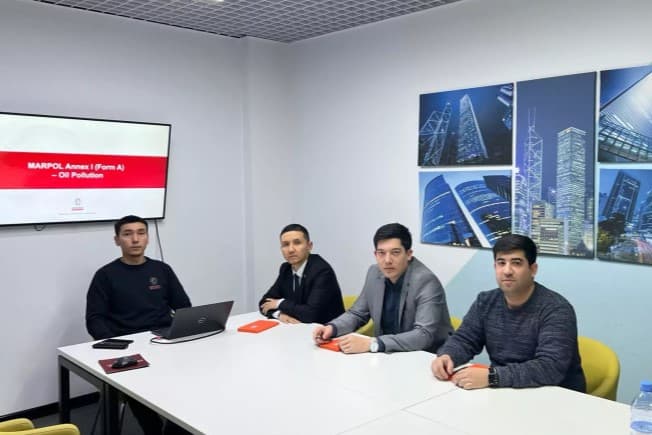 Туркменские специалисты получили сертификаты французского классификационного общества
