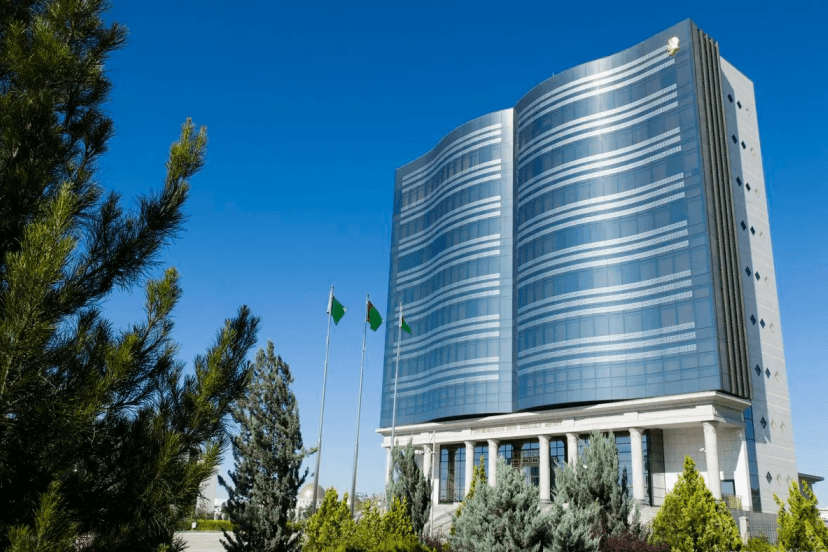 centralnaya-gazeta-turkmenistan-provedet-konkurs-v-chest-300-letiya-mahtumkuli