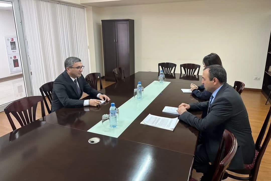 v-mid-armenii-obmenyalis-mneniyami-o-sotrudnichestve-s-turkmenistanom