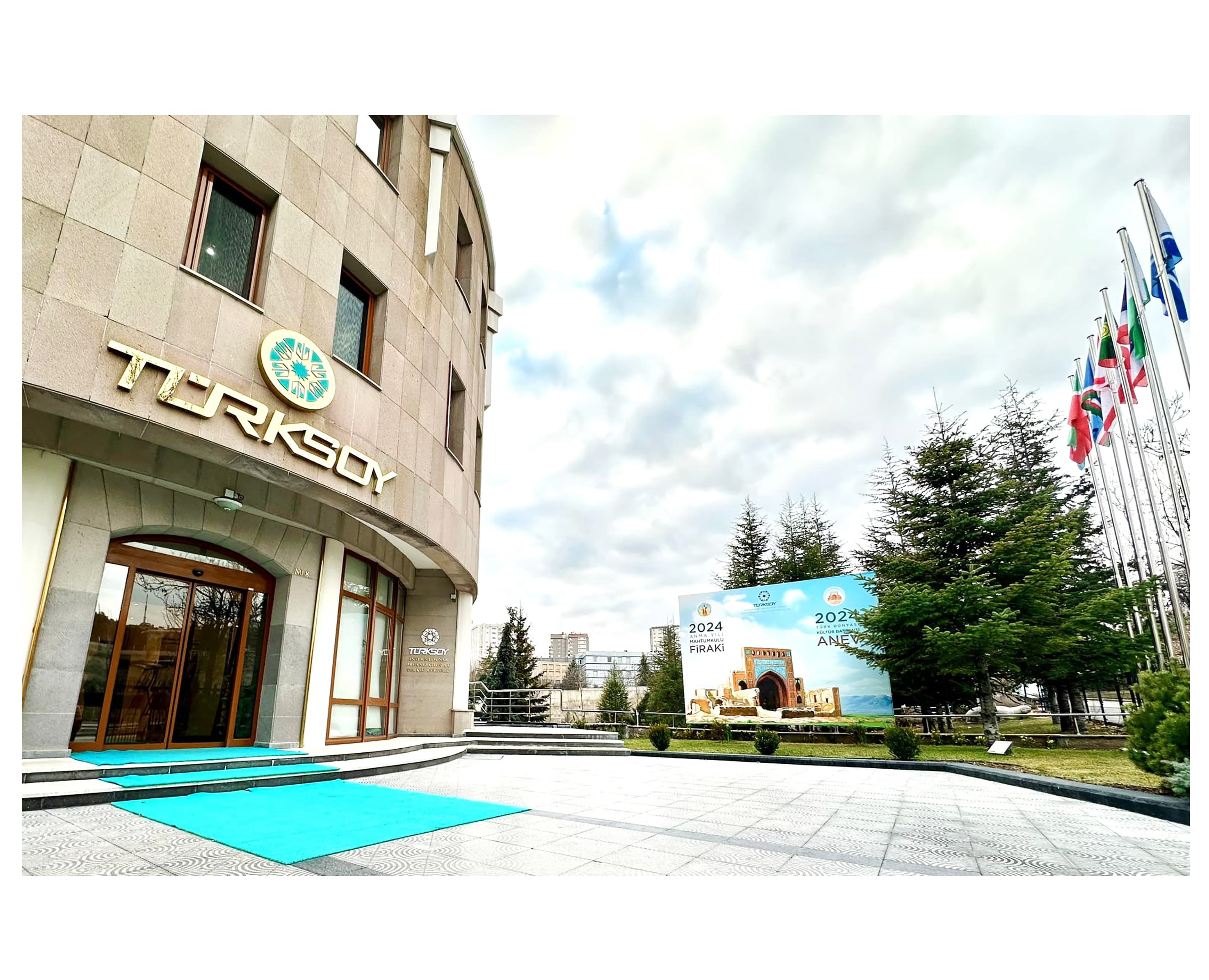 v-tyurksoj-dan-start-meropriyatiyam-v-ramkah-goda-anau-kulturnaya-stolica-tyurkskogo-mira-2024-i-prazdnovaniya-300-letiya-mahtumkuli-fragi