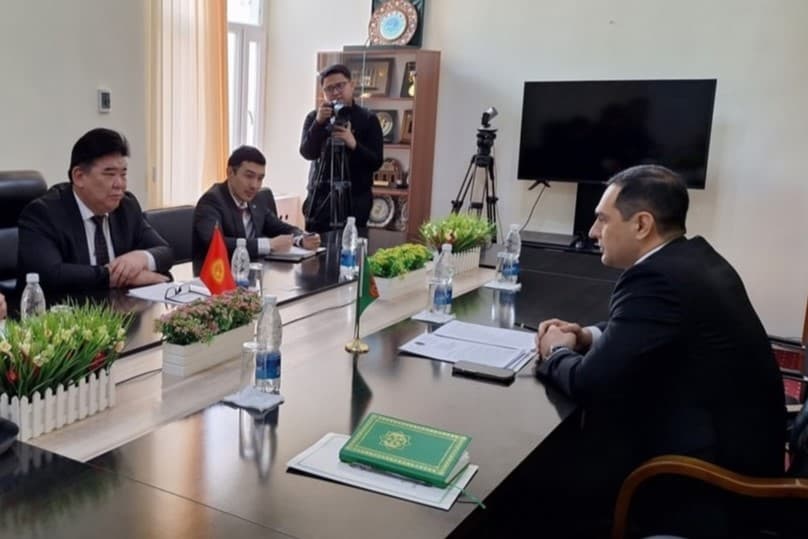Кыргызстан готов работать с Туркменистаном над совместными культурно-гуманитарными проектами
