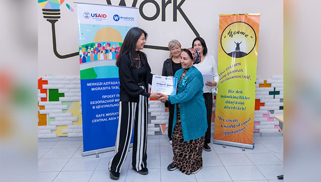usaid-i-partnery-rasshiryayut-ekonomicheskie-vozmozhnosti-zhenshchin-i-devochek-v-turkmenistane