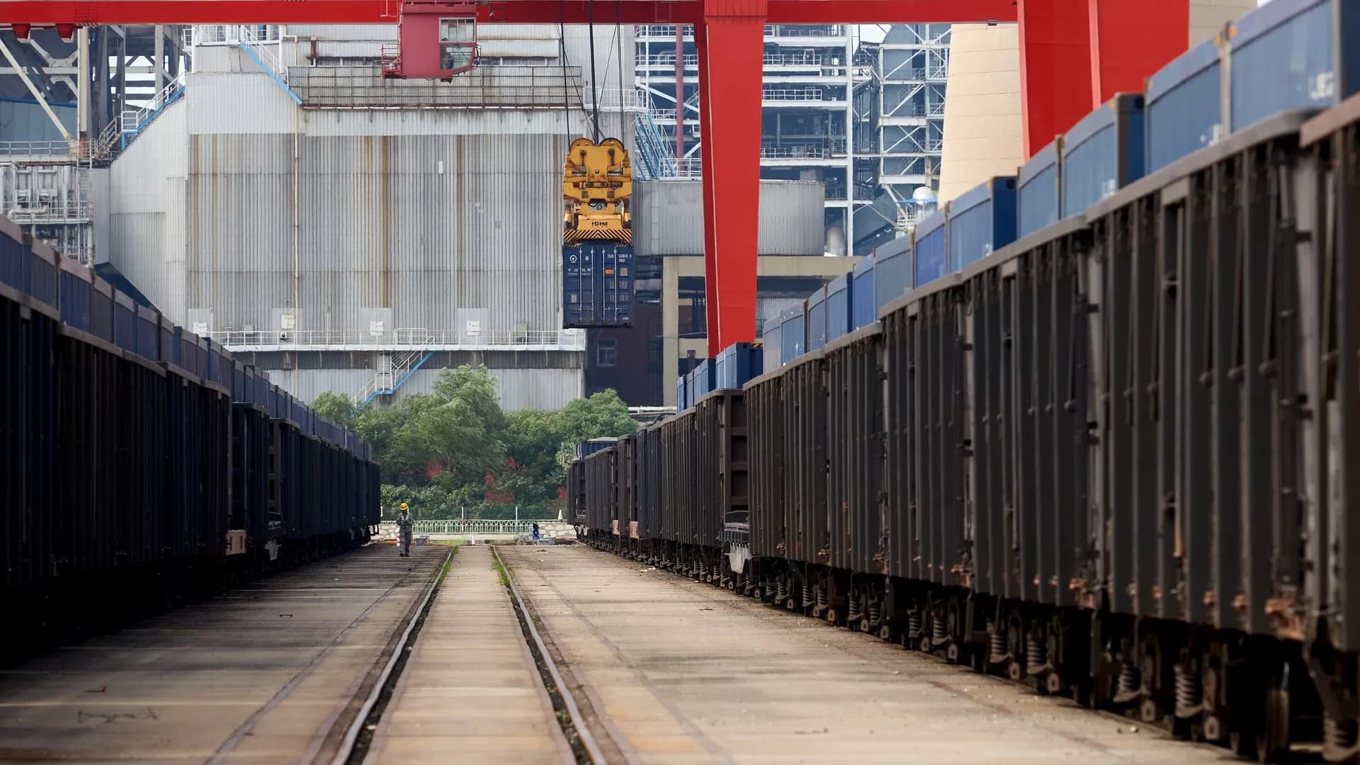 v-kyrgyzstane-mozhet-poyavitsya-krupnyj-suhoputnyj-zheleznodorozhnyj-port