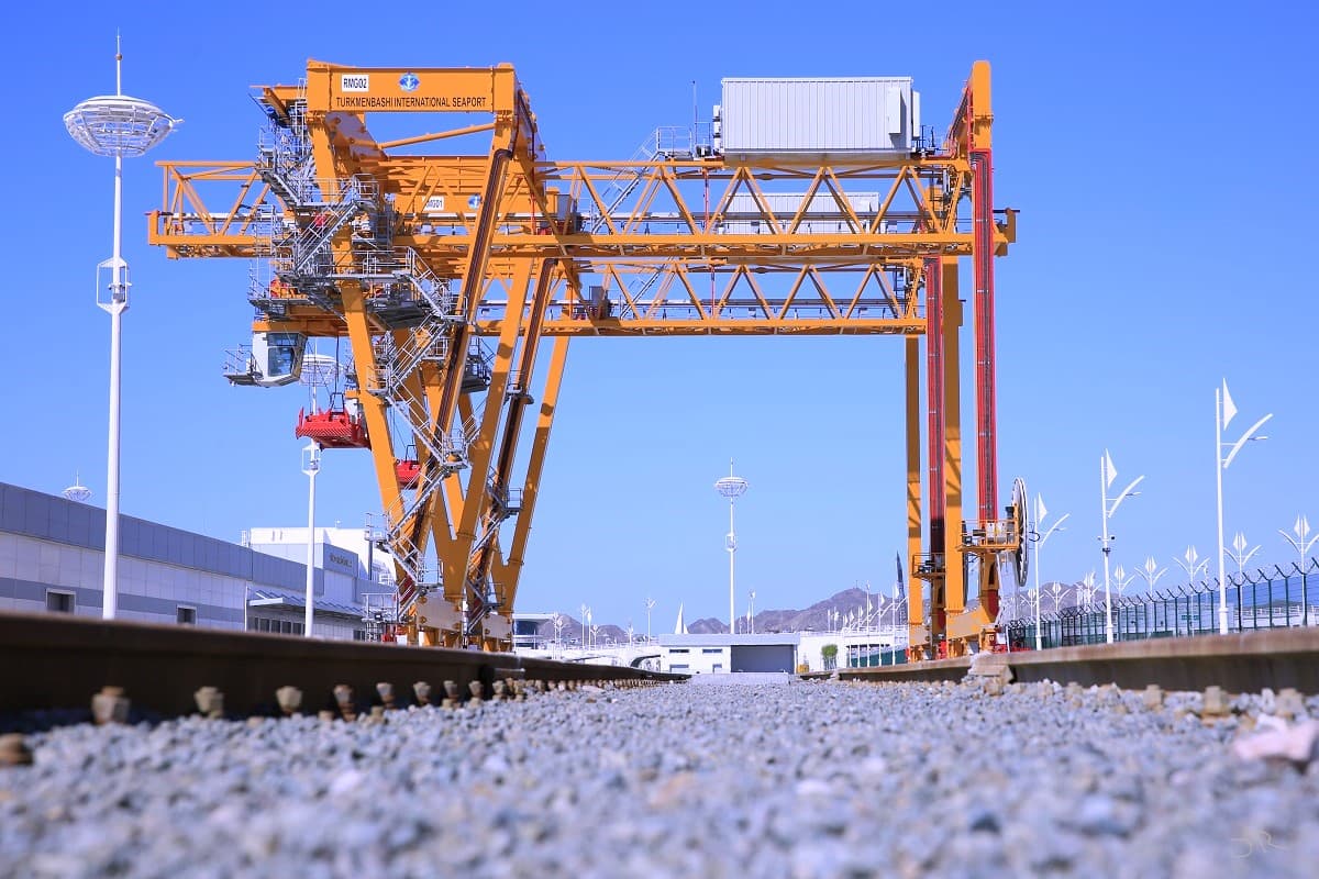 traseka-otmechaet-aktivnuyu-rol-turkmenistana-v-povyshenii-tranzitnogo-potenciala-regiona