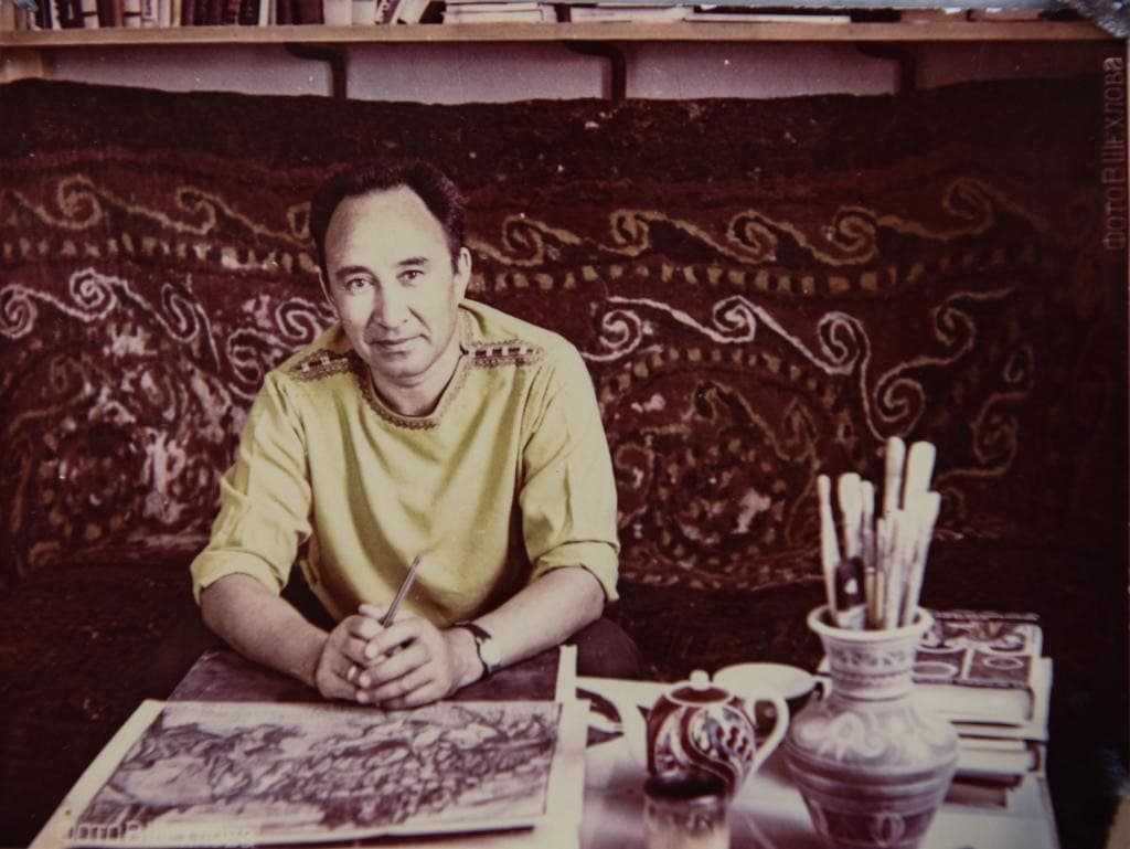 v-ashhabade-sostoitsya-vystavka-izzat-klychev-i-italiya