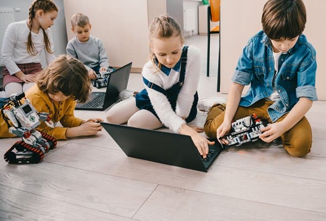 vospolzujtes-vozmozhnostyu-sdelat-prezentaciyu-i-realizovat-innovacionnye-detskie-gadzhety-na-kids-expo-vsyo-dlya-detej